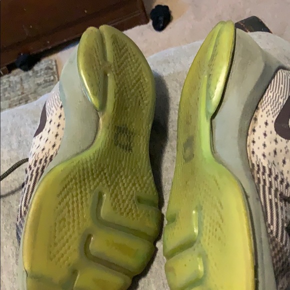 KD 8 - Picture 2 of 2